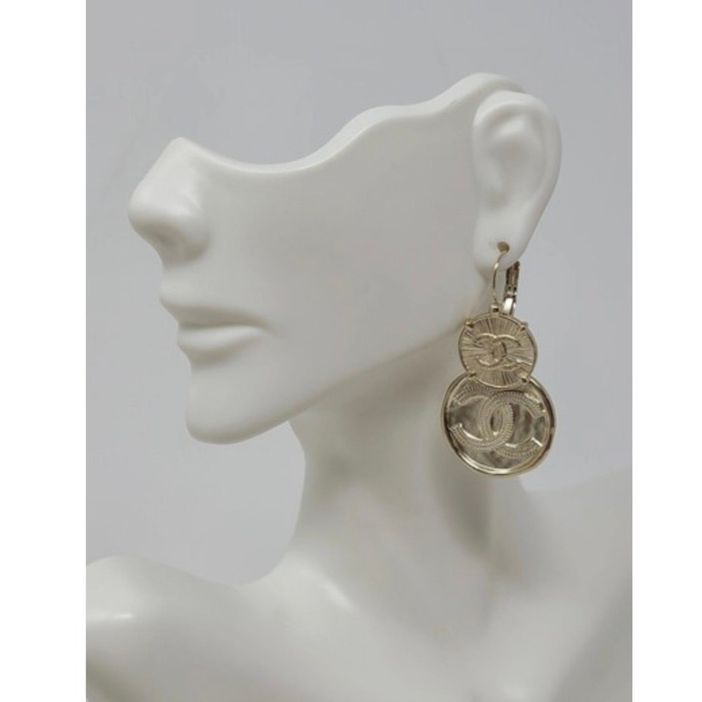 Chanel Women's 22P Free Spirit CC Logo Gold Tone Coin Dangle Drop Hoop Earrings - Picture 2 of 14